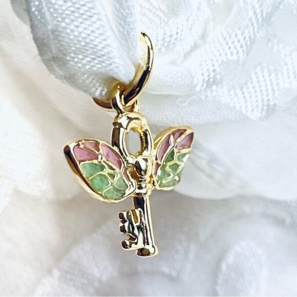 ⚡✨ NWOT Winged Key Charm – Harry Potter Magic 🗝️ - Picture 3 of 10